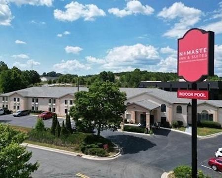Namaste Inn & Suites Dawsonville Exterior photo